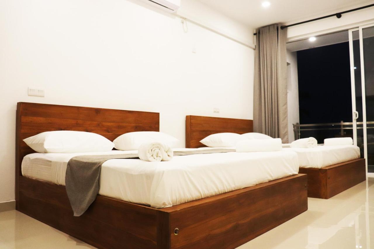 Marakolliya Beach Resort Tangalle Extérieur photo