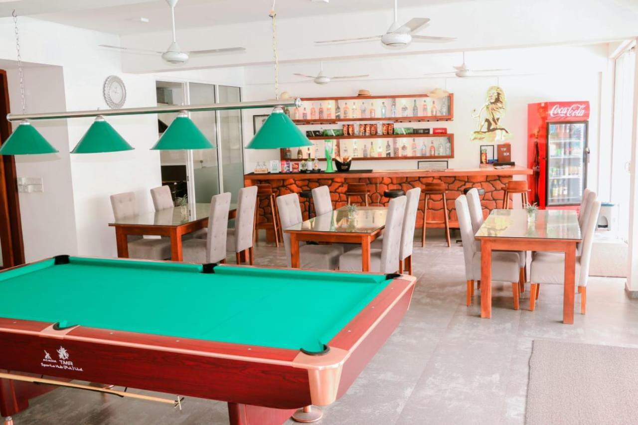 Marakolliya Beach Resort Tangalle Extérieur photo